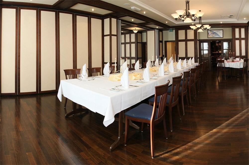 Hotel Goldener Helm Lichtenstein  Ngoại thất bức ảnh